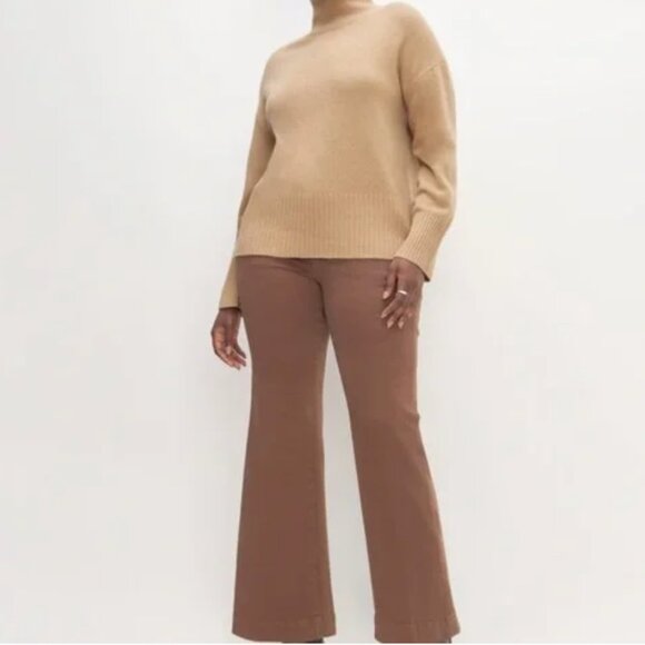 Everlane Cashmere Square Turtleneck Light Camel - Picture 2 of 6